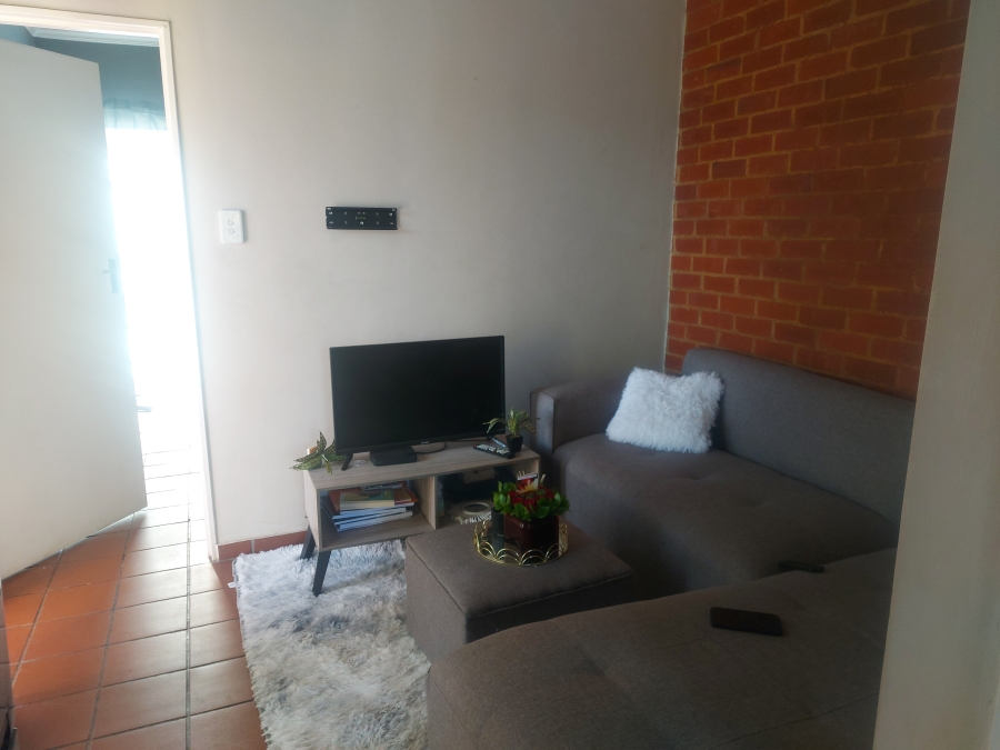 1 Bedroom Property for Sale in Bodorp North West